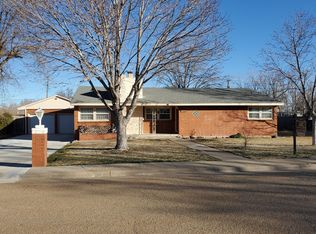 810 Normandy St, Dumas, TX 79029