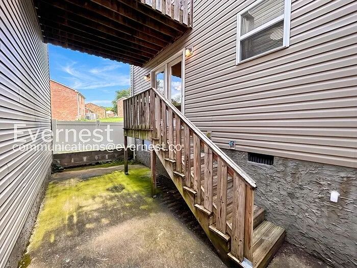 701 Vineland Ct — Photo 24