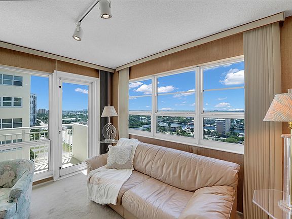 4th image of 133 N Pompano Beach Boulevard #1501