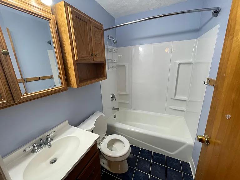 225 E Church St #2 — Photo 9