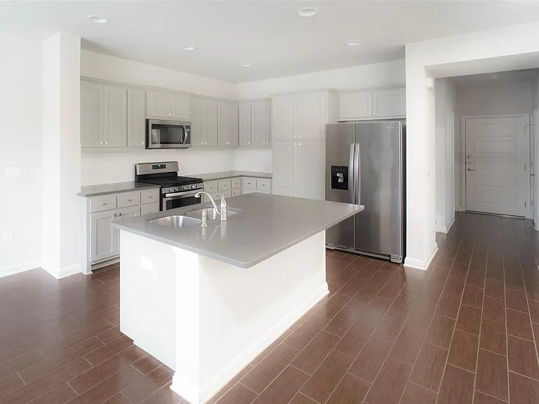 13800 Lyndhurst St #191 — Photo 3