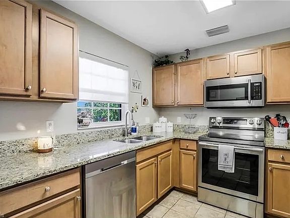 3rd image of 9063 Gervais Cir APT 1207