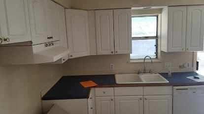 3rd image of 1155 W Yavapai Ln
