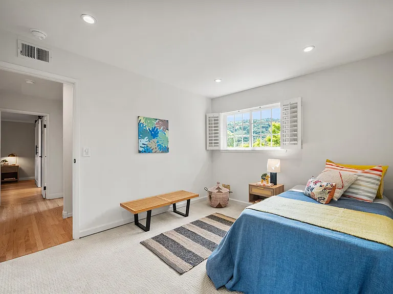 206 Sheila Ct — Photo 10
