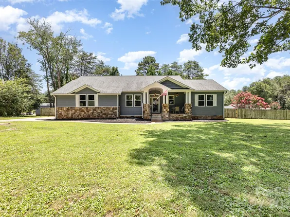 1225 Edgewood Ct, Salisbury, NC 28147
