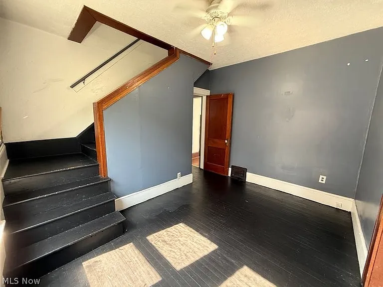 1504 Preston Ave — Photo 19