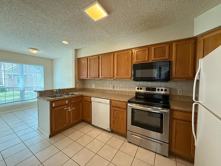 17820 Windflower Way #404 — Photo 10