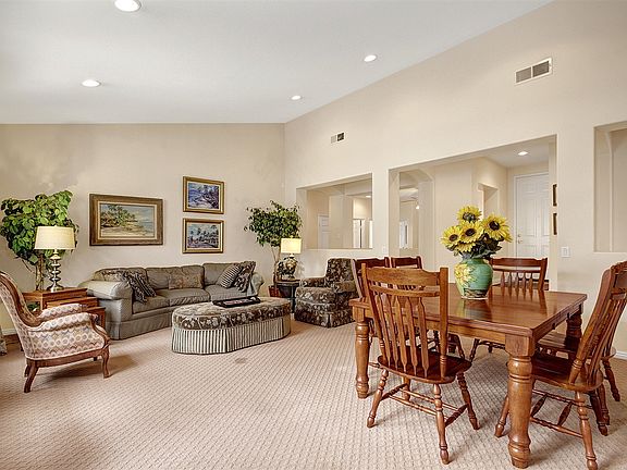 5th image of 631 Lancashire Pl