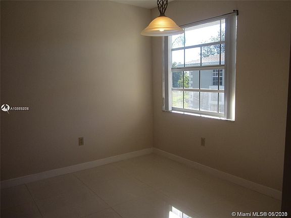 5th image of 454 NE 210th Circle Ter APT 202-7B