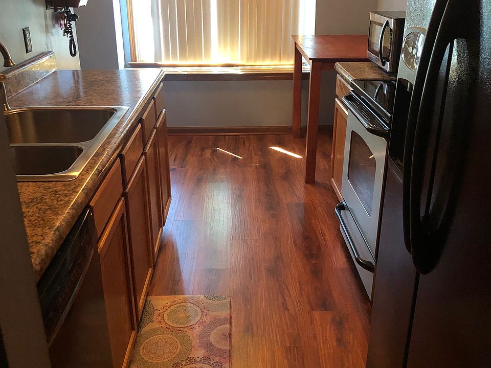 2nd image of 4616 Merrimac Ln