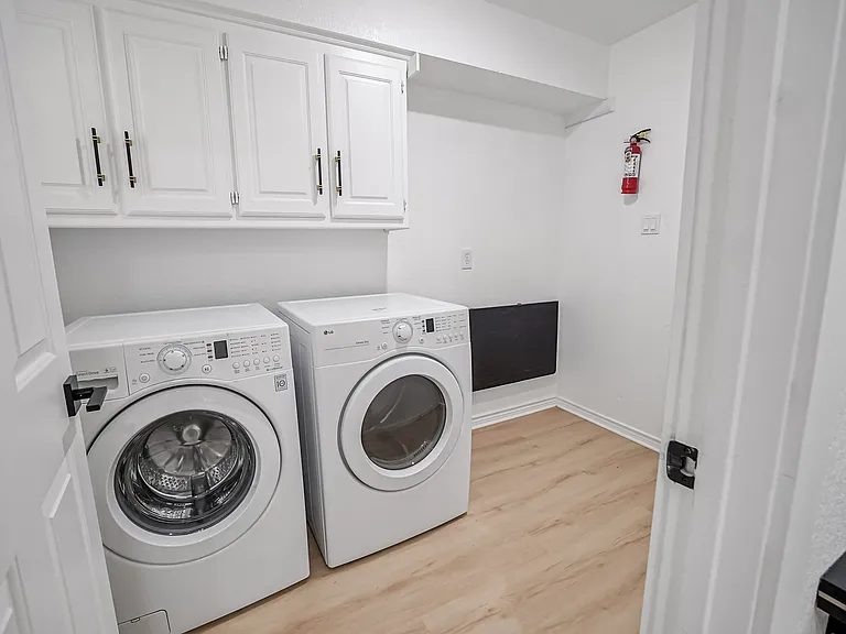 9090 Meadowcrest St — Photo 37
