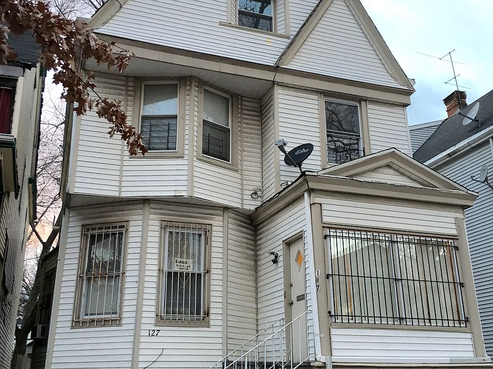 1st image of 127 N 15th St #2