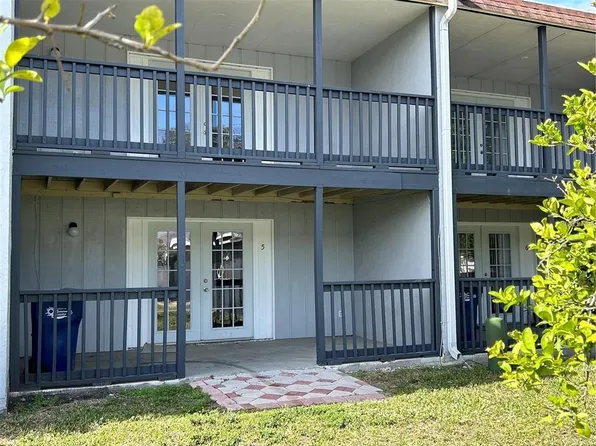 723 44th Ave E APT 5, Bradenton, FL 34203