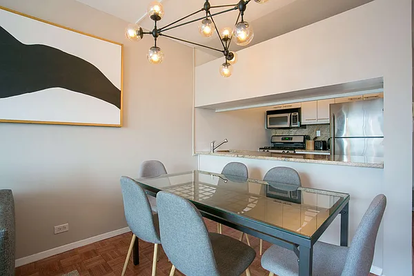 Rented by ER (DO NOT USE) | media 3