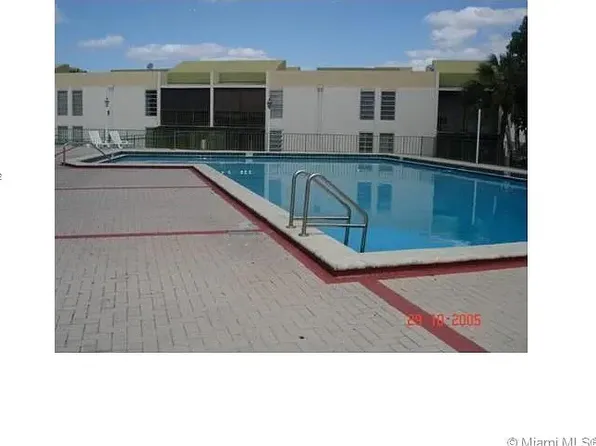 8830 Fontainebleau Blvd, Miami, FL
