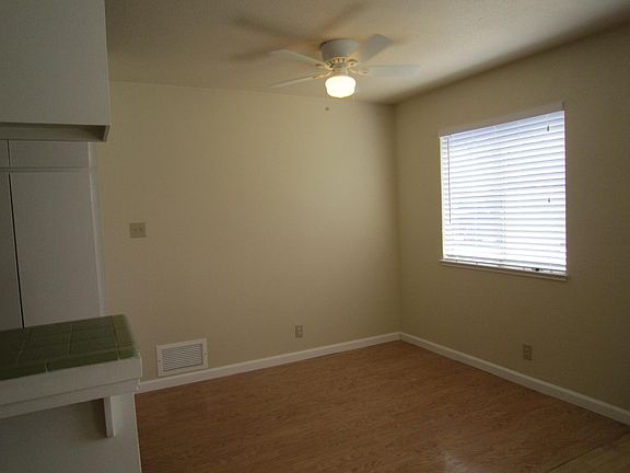 5th image of 1362 Shawn Dr Unit 2