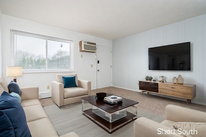 1st image of 1605 Bacon Ave #3