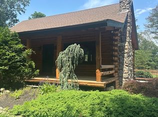 54 Pond St, Rehoboth, MA 02769