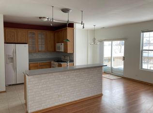 16136 Golfview Dr, Lockport, IL 60441