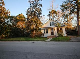 107 W Houston Ave, Dayton, TX 77535