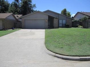 6816 Bear Canyon Dr, Oklahoma City, OK 73162