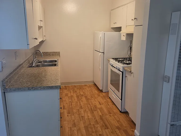 Another example of a kitchen area