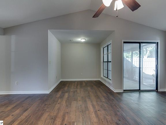 5th image of 15 Forest Lake Dr