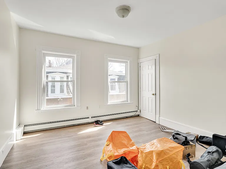 20 Ashford St #20 — Photo 7