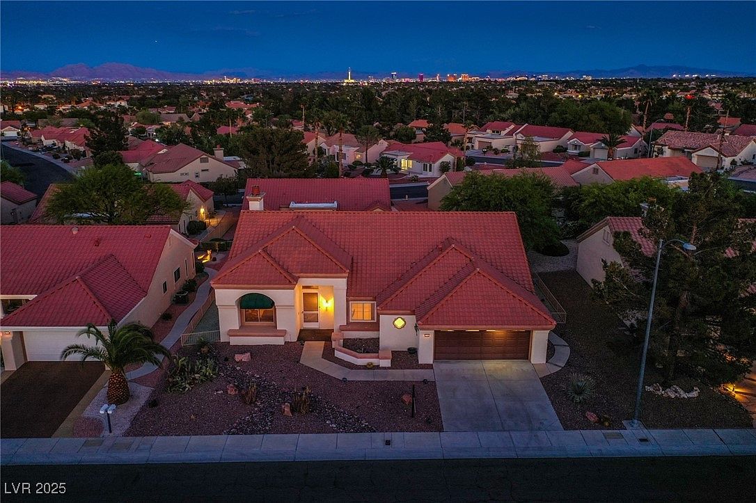 2740 Billy Casper Dr