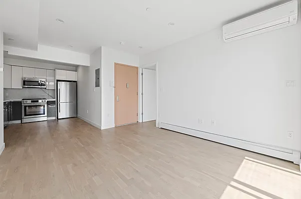 Rented by REAL New York | media 27