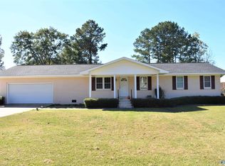1401 Cove Creek Rd, Gadsden, AL 35905