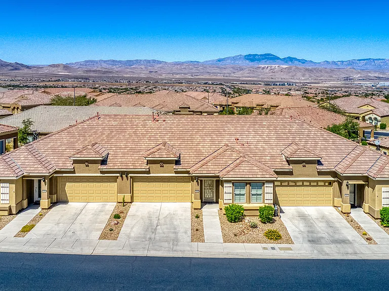 2405 Sky Watcher St — Photo 4