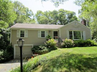 14 Marrick Ct, Centerville, MA 02632