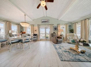 13026 John Reynolds Rd, Galveston, TX 77554