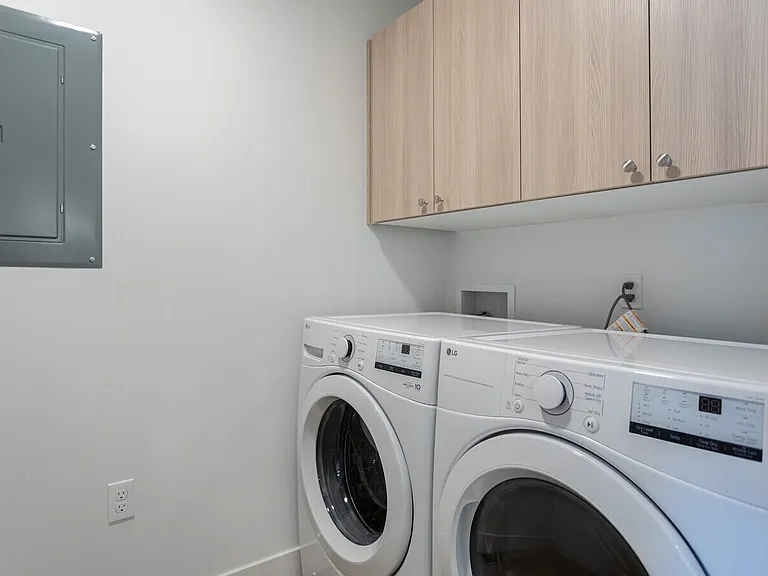 435 N 575 W #2 — Photo 12