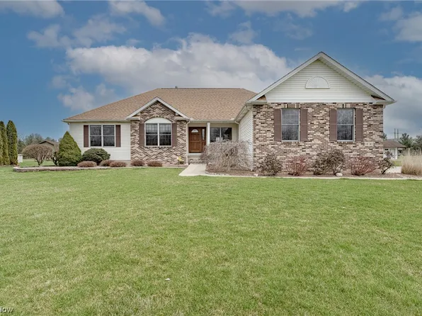 10741 Bridle Path, Columbia Station, OH 44028