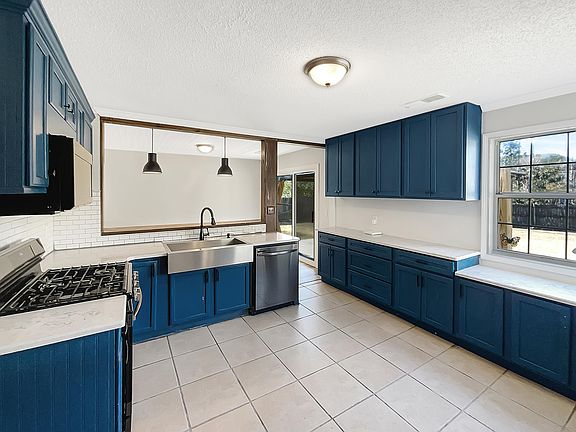 2nd image of 8249 Longridge Rd