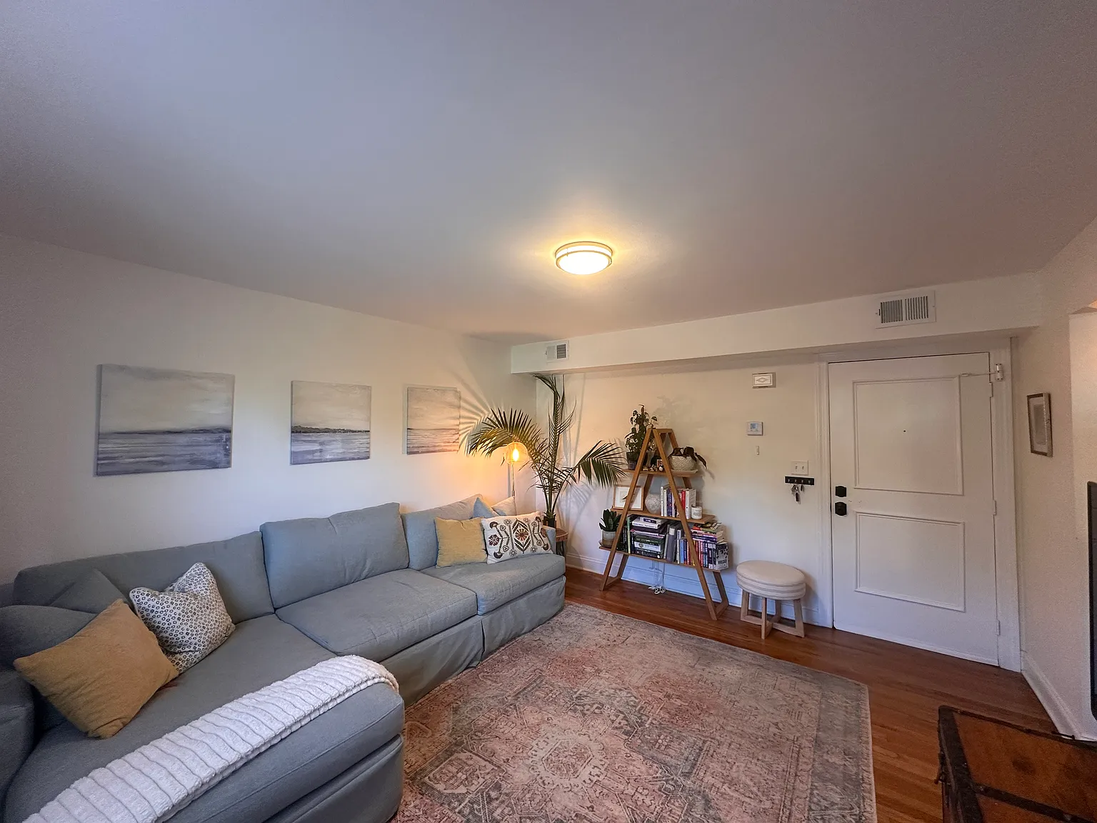78 Florence Ave — Photo 4