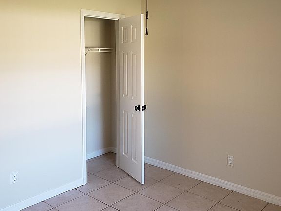3rd image of 3323 Willow Oak Dr