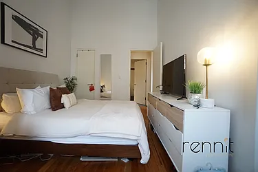 Rented by Rennit Inc.