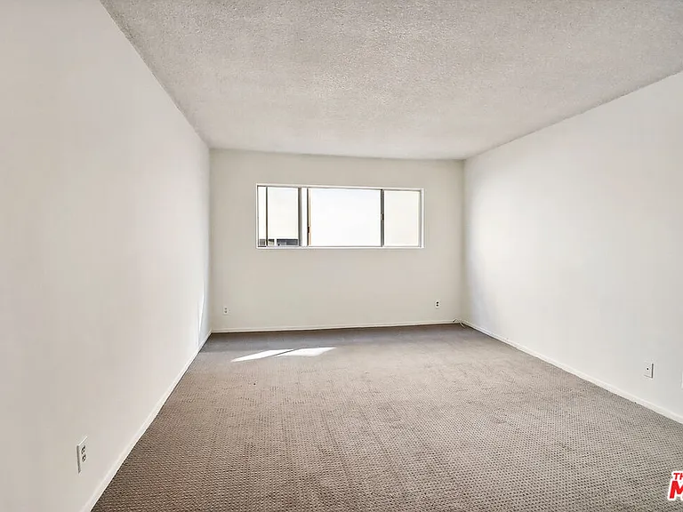10980 Ohio Ave #101 — Photo 10
