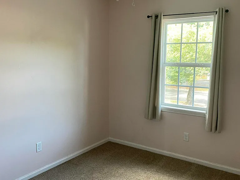 1515 Nantahala Blvd — Photo 8