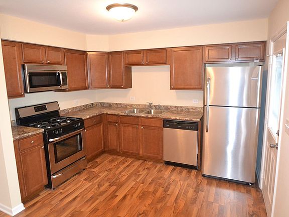 4th image of 439 Maplewood Dr