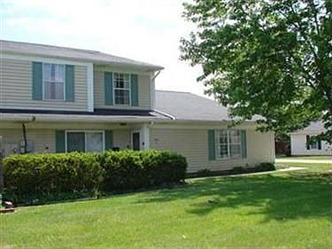 3rd image of 6808 Colonial Dr APT D