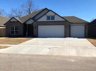 6907 S Dogwood Pl, Broken Arrow, OK 74011