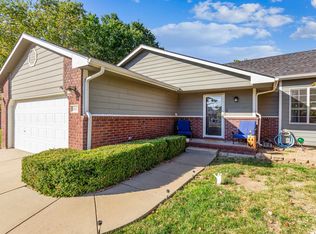 1633 N Prairie Run Cir, Mulvane, KS 67110