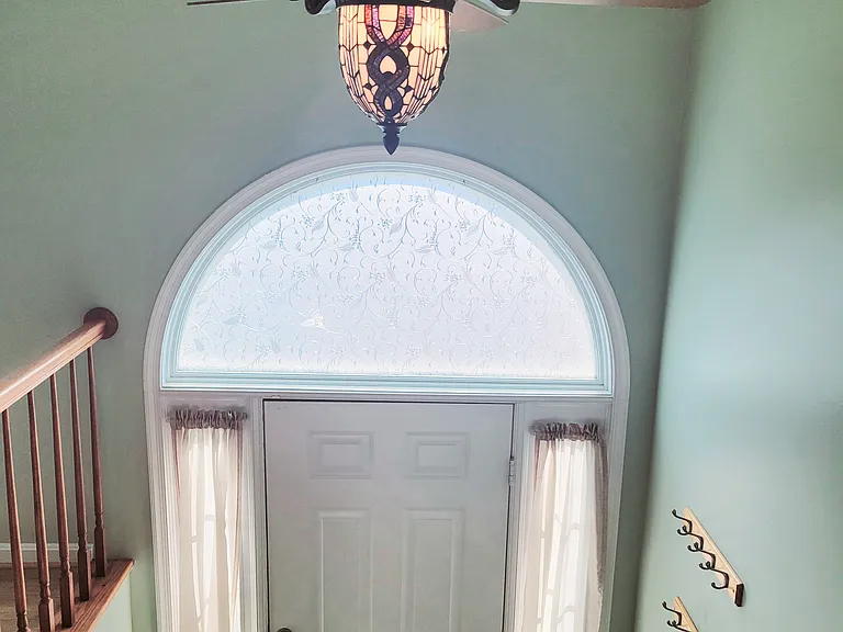 67 Berkshire Dr — Photo 2