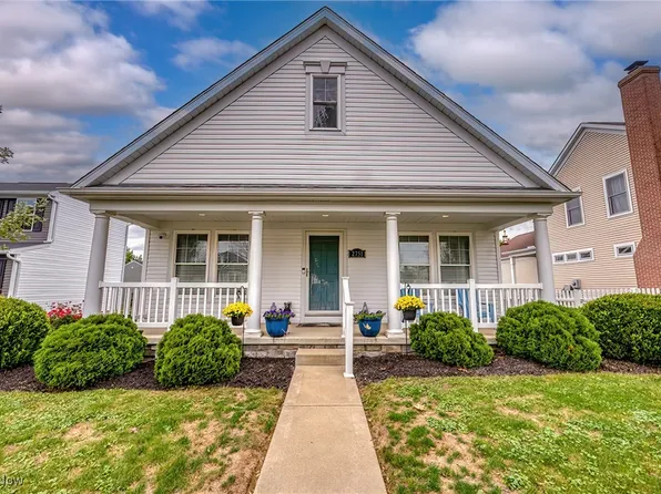 2751 Himelrigh Blvd, Barberton, OH 44203