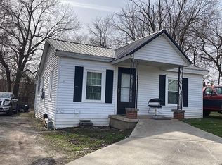 912 17th Ave E, Springfield, TN 37172