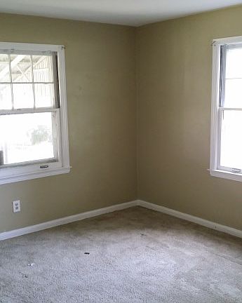 5th image of 2584 E 38th St